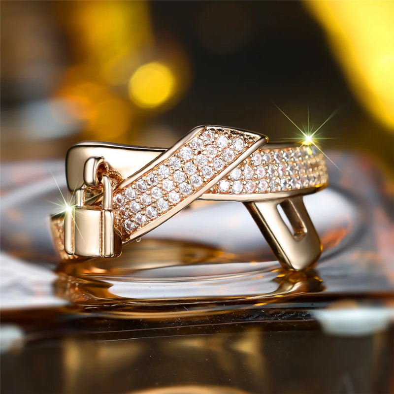 Bague OERZL plaquée or – Zircon blanc & promesse d’amour.