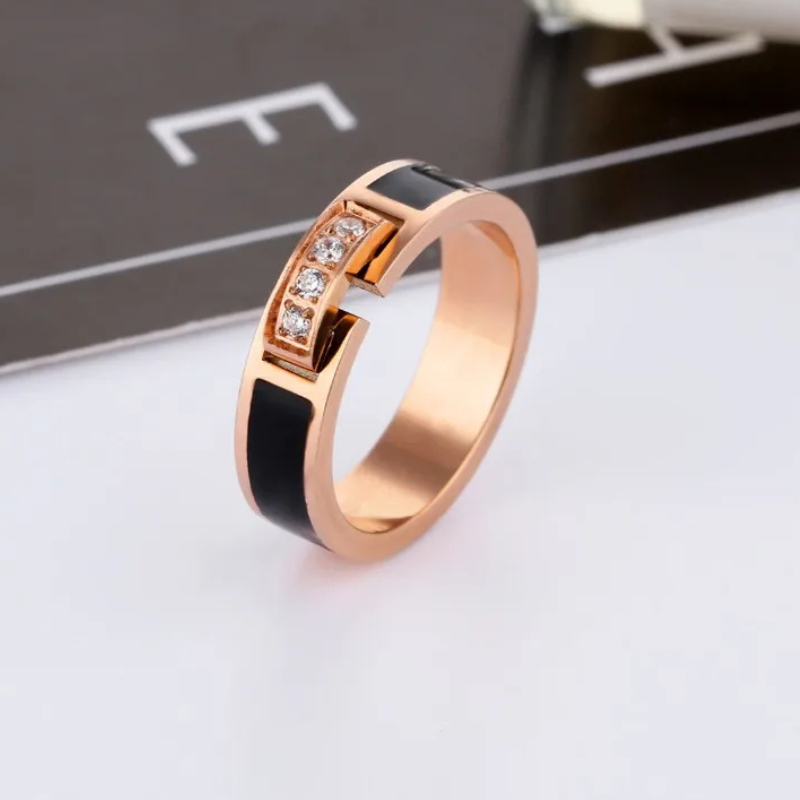 Bague ORZEL or rose – Acier inoxydable & zircone cubique.