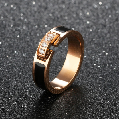 Bague ORZEL or rose – Acier inoxydable & zircone cubique.