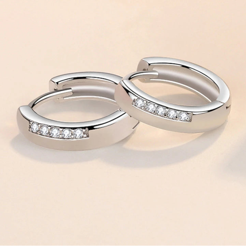 Boucles d'oreilles en argent 925 – Zircon & élégance intemporelle.