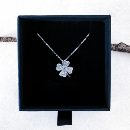 Collier ORZEL en argent 925 – pendentif plante avec zircons tendance.