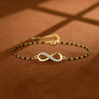 Bracelet femme en argent sterling 925 – Breloque infini, design simple et élégant.