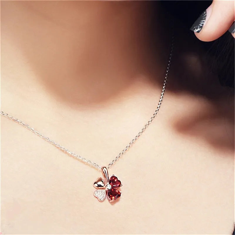 Collier femme – Argent Sterling 925 plaqué or rose avec pendentif en cristal brillant.