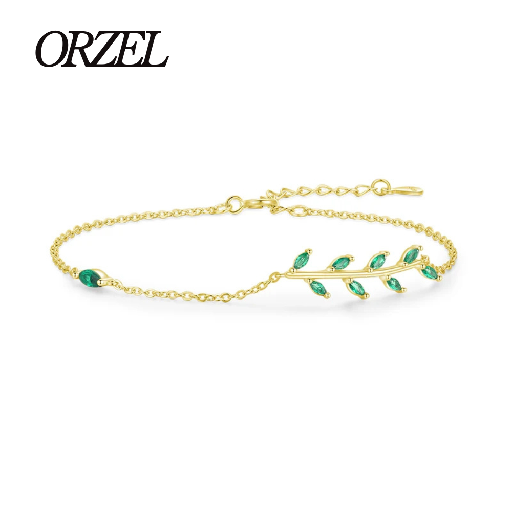 Bracelet chaîne ajustable en argent 925 avec motif feuille verte et zircone.