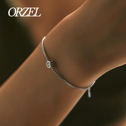 Bracelet serti lunette en argent 925 avec moissanite 0,25 ct.