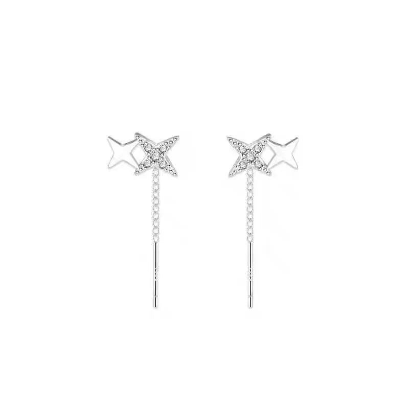 Boucles d’oreilles femme – Pompon et étoile en argent 925.