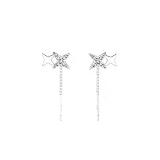 Boucles d’oreilles femme – Pompon et étoile en argent 925.